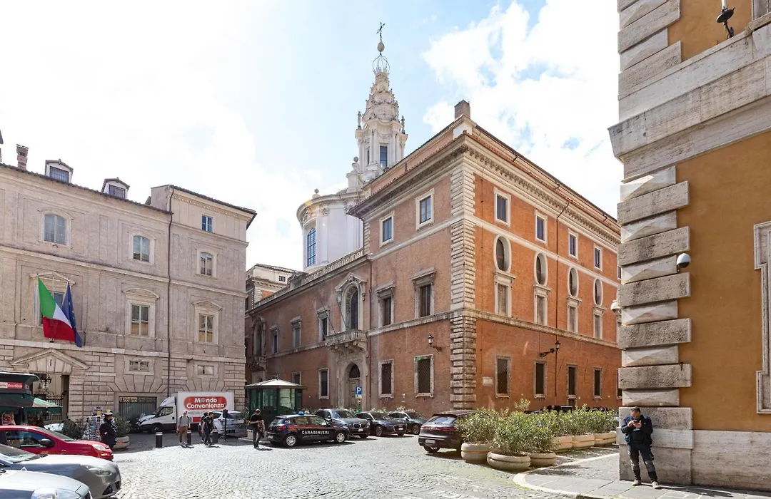 Apartment With Nice Terrace By The Amazing Pantheon-1