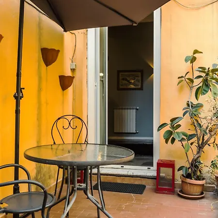 Apartment With Nice Terrace By The Amazing Pantheon-2